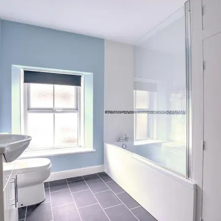 2 Bed In Oc-ds221 Skipton