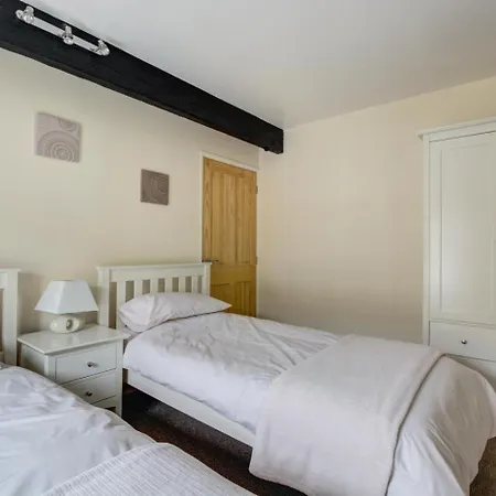 Hébergement de vacances 2 Bed In Oc-ds221 *